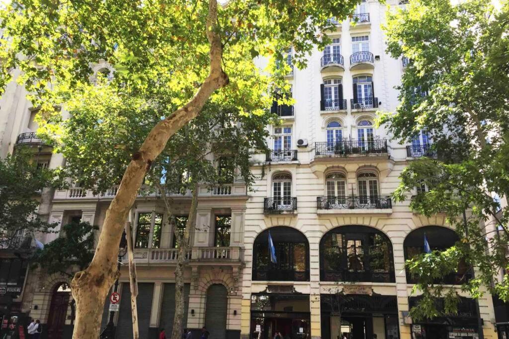 Duplex En Centro Historico Y Turistico Sobre Av. De Mayo Buenos Aires Eksteriør bilde